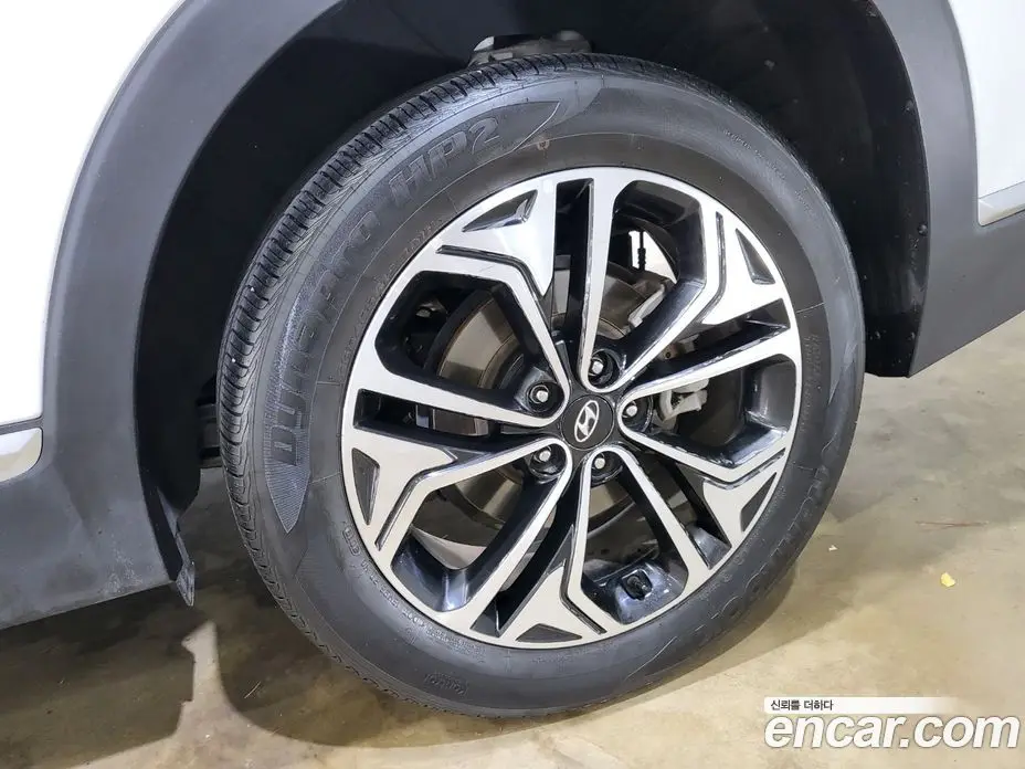 Hyundai Santa Fe 2019 2.0 автомат (гидро), фото 20