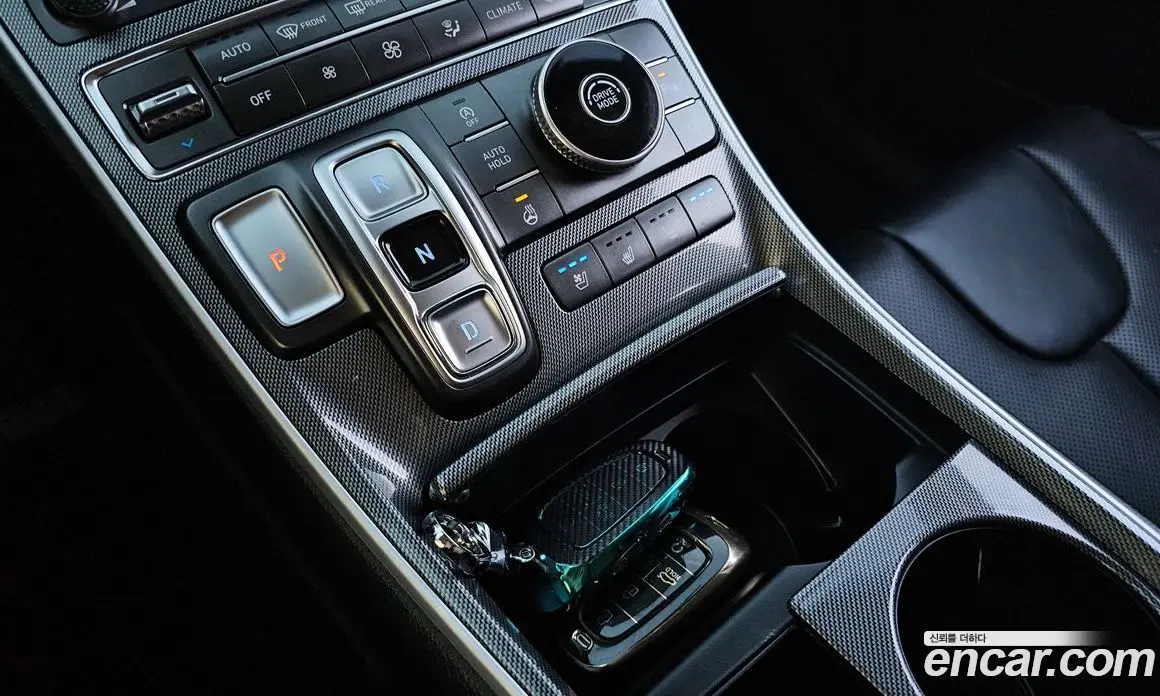 Hyundai Santa Fe 2021 2.5 автомат (гидро), фото 9