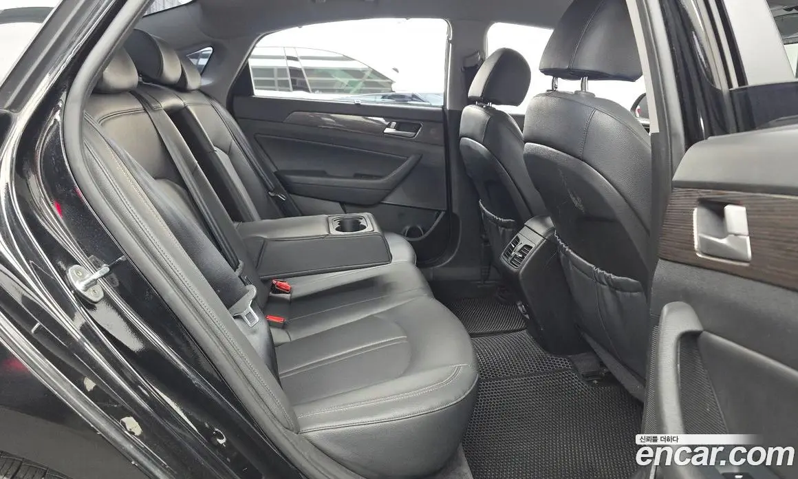 Hyundai Sonata 2018 2.0 автомат (гидро), фото 12