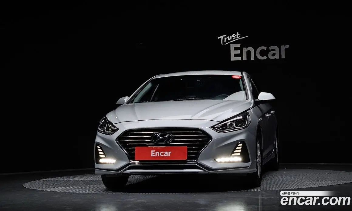 Hyundai Sonata 2019 2.0 автомат (гидро), фото 3