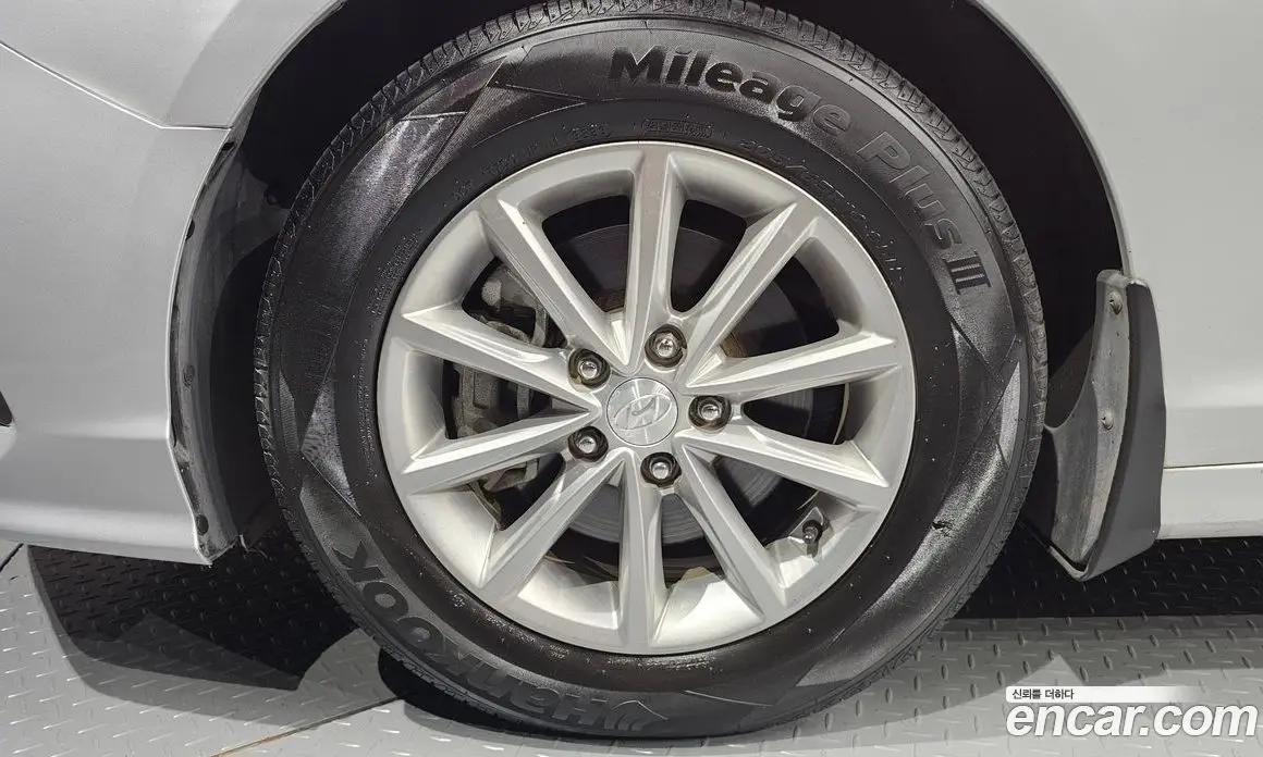 Hyundai Sonata 2019 2.0 автомат (гидро), фото 5
