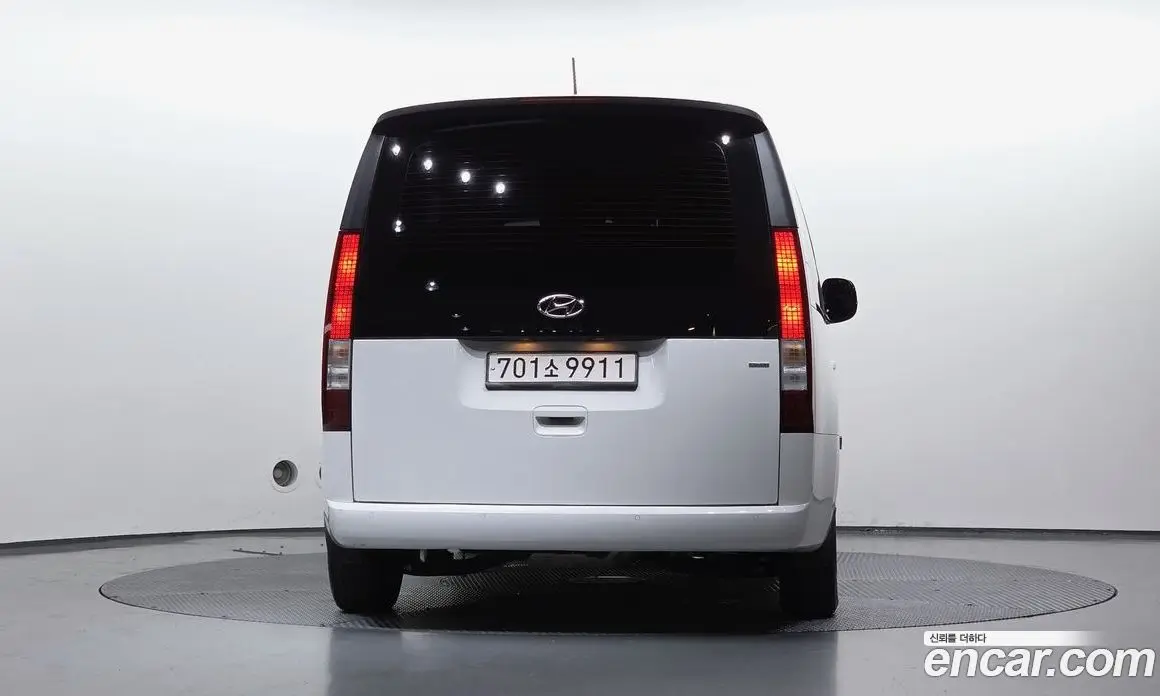 Hyundai Staria 2022 2.2 автомат (гидро), фото 4