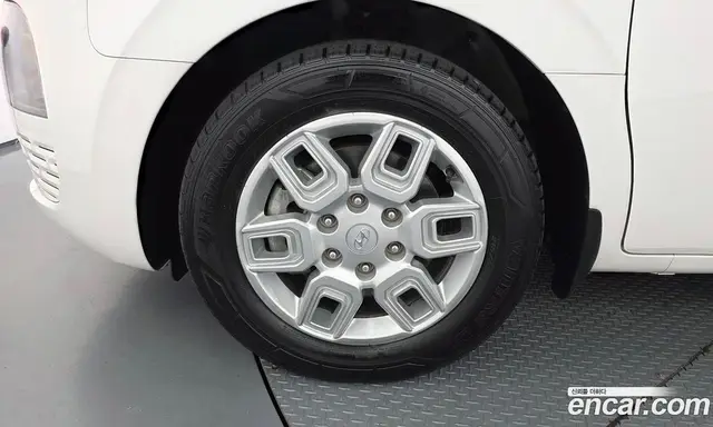 Hyundai Staria 2022 2.2 автомат (гидро), миниатюра 5