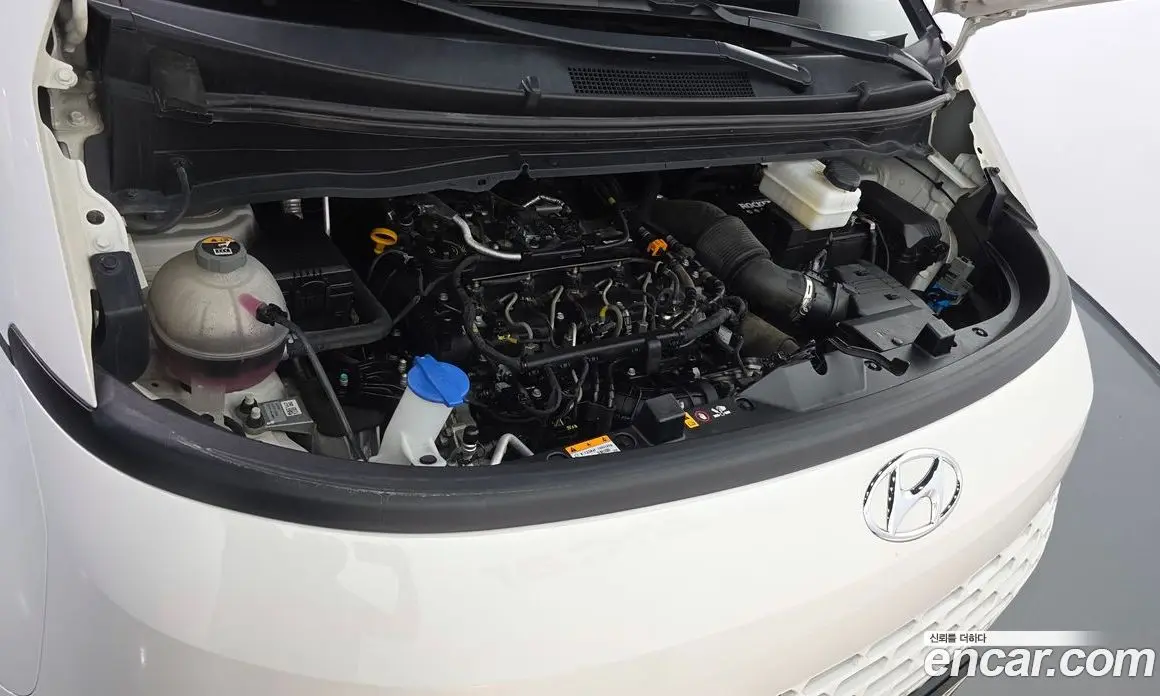 Hyundai Staria 2022 2.2 автомат (гидро), фото 6