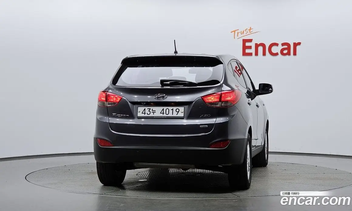 Hyundai Tucson 2011 2.0 автомат (гидро), фото 4 Hyundai Tucson 2011 2.0 автомат (гидро), фото 4