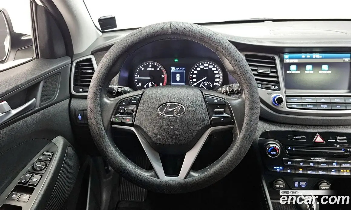 Hyundai Tucson 2015 2.0 автомат (гидро), фото 12 Hyundai Tucson 2015 2.0 автомат (гидро), фото 12