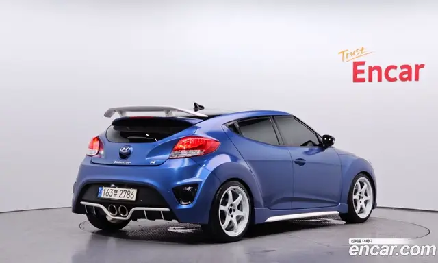 Hyundai Veloster 2015 1.6 автомат (гидро), миниатюра 2 Hyundai Veloster 2015 1.6 автомат (гидро), миниатюра 2