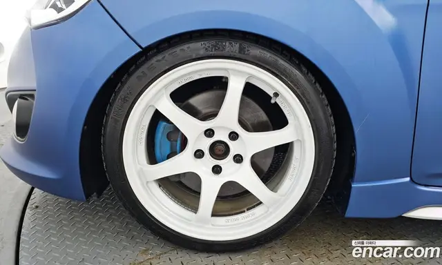 Hyundai Veloster 2015 1.6 автомат (гидро), миниатюра 5 Hyundai Veloster 2015 1.6 автомат (гидро), миниатюра 5