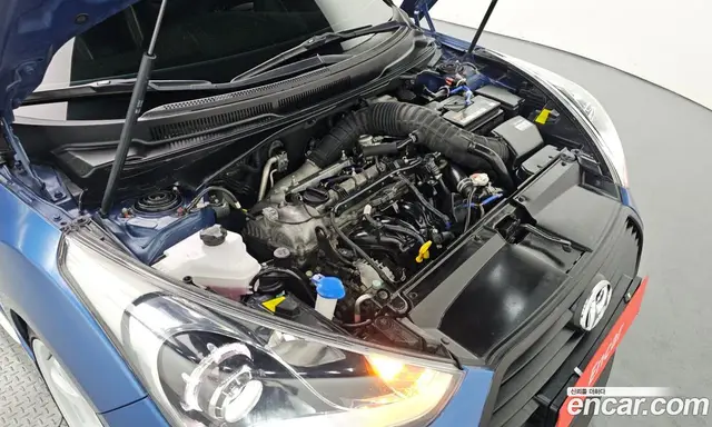 Hyundai Veloster 2015 1.6 автомат (гидро), миниатюра 6 Hyundai Veloster 2015 1.6 автомат (гидро), миниатюра 6