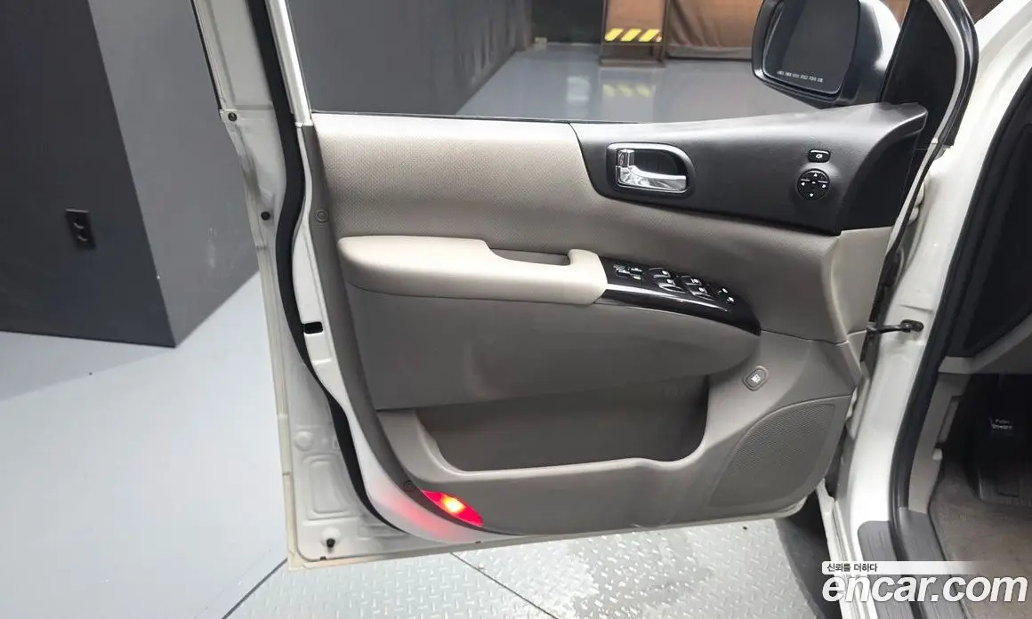 Kia Carnival 2013 2.2 автомат (гидро), фото 14
