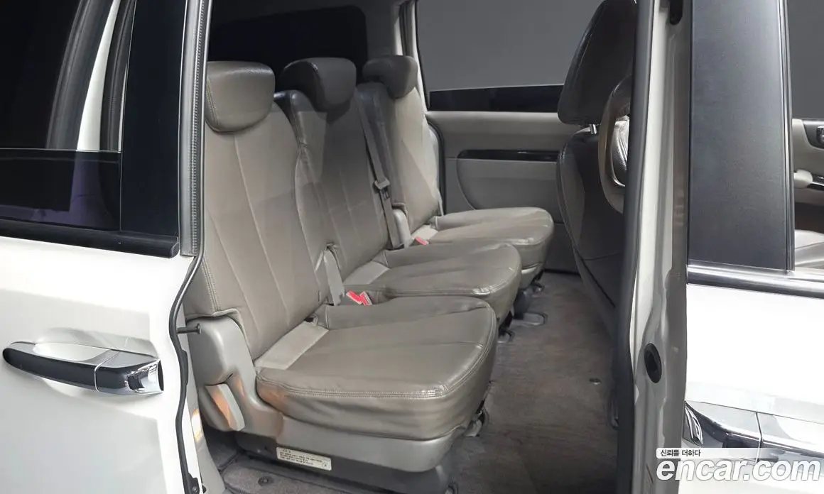 Kia Carnival 2013 2.2 автомат (гидро), фото 17