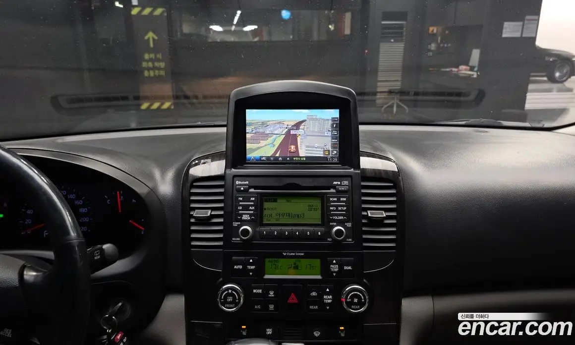 Kia Carnival 2013 2.2 автомат (гидро), фото 20