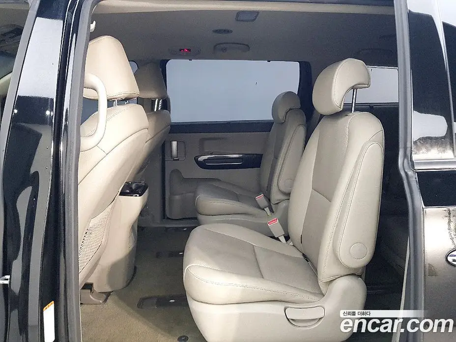 Kia Carnival 2016 2.2 автомат (гидро), фото 11