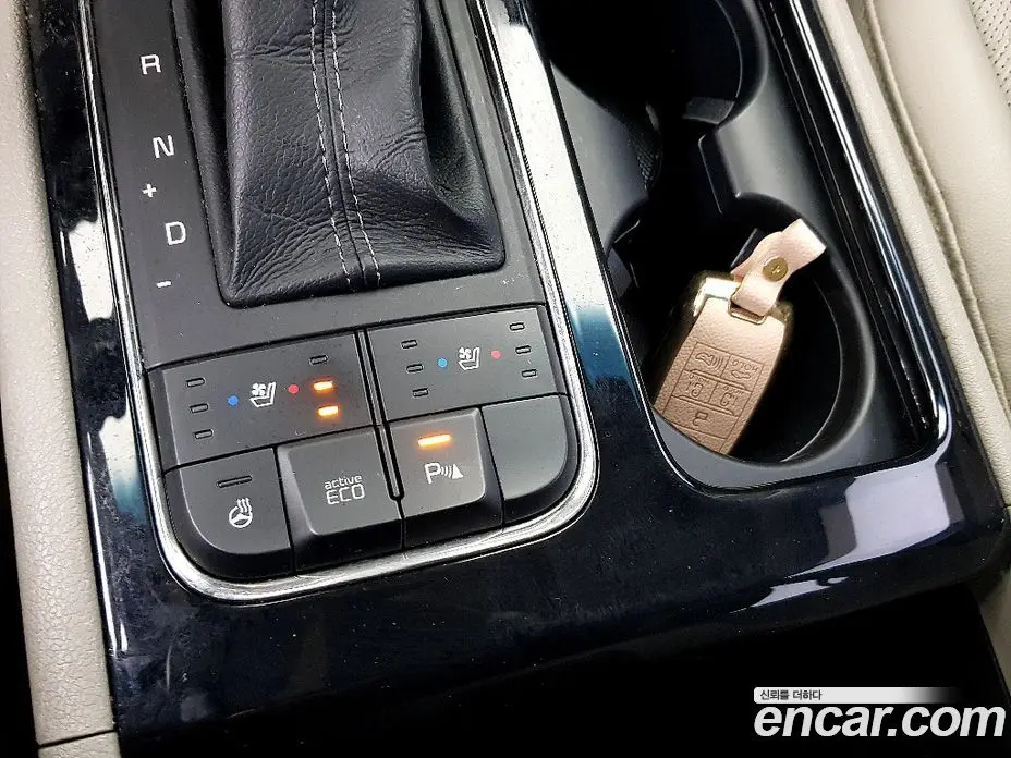 Kia Carnival 2016 2.2 автомат (гидро), фото 14