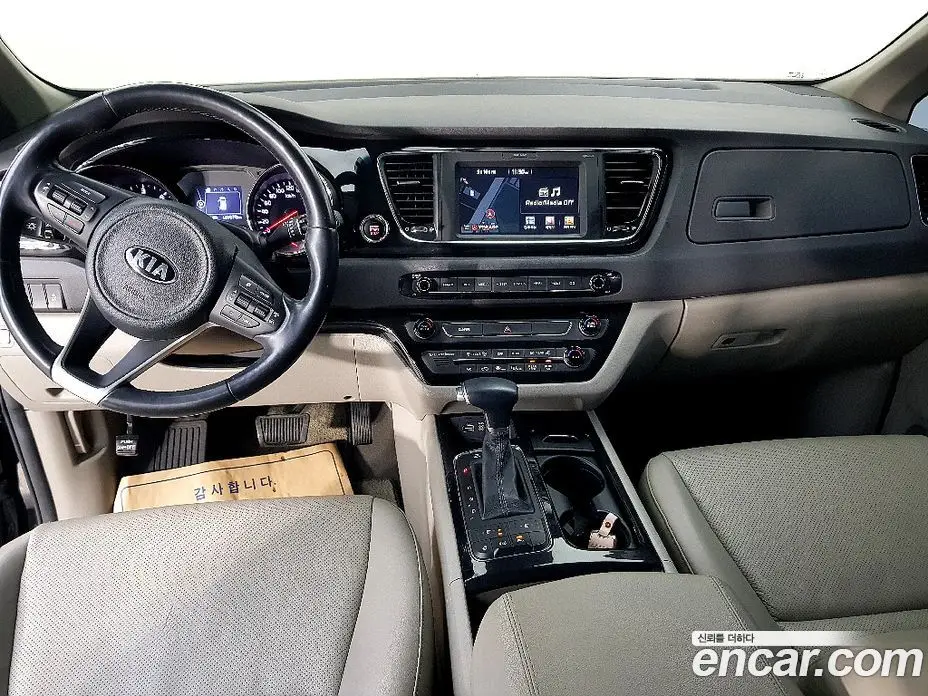 Kia Carnival 2016 2.2 автомат (гидро), фото 7