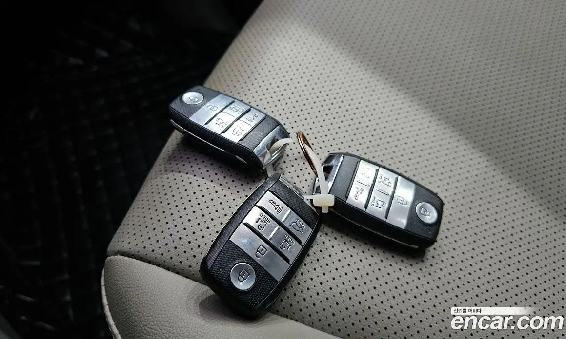 Kia Carnival 2018 2.2 автомат (гидро), фото 15 Kia Carnival 2018 2.2 автомат (гидро), фото 15