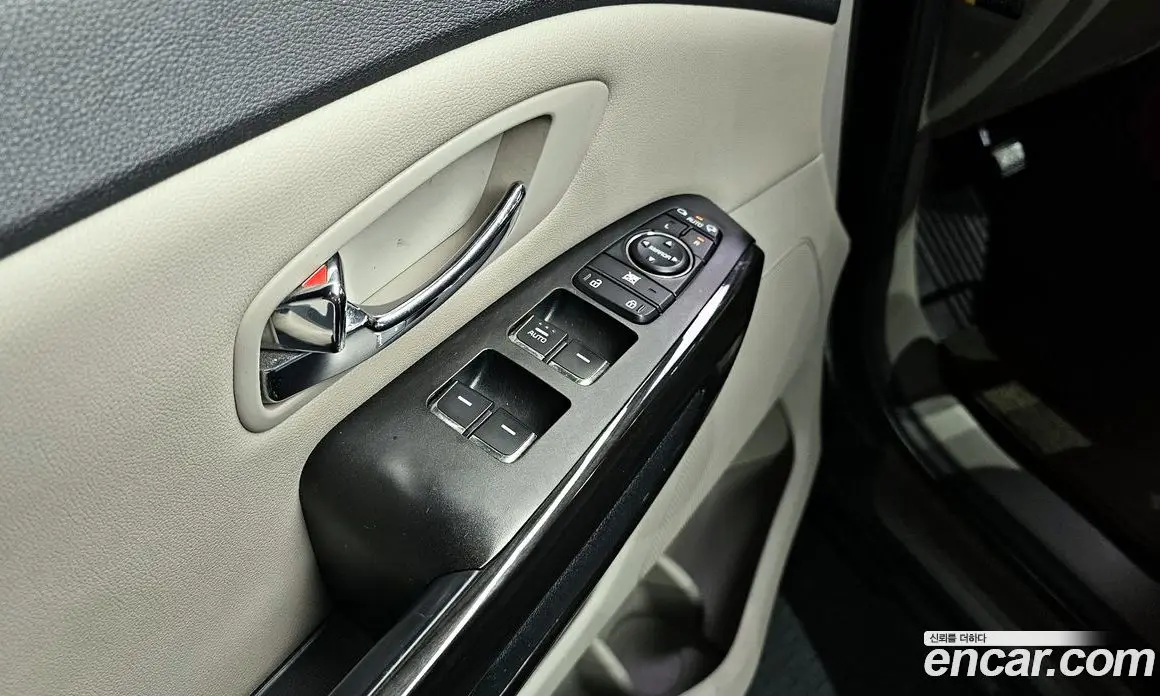 Kia Carnival 2018 2.2 автомат (гидро), фото 20 Kia Carnival 2018 2.2 автомат (гидро), фото 20