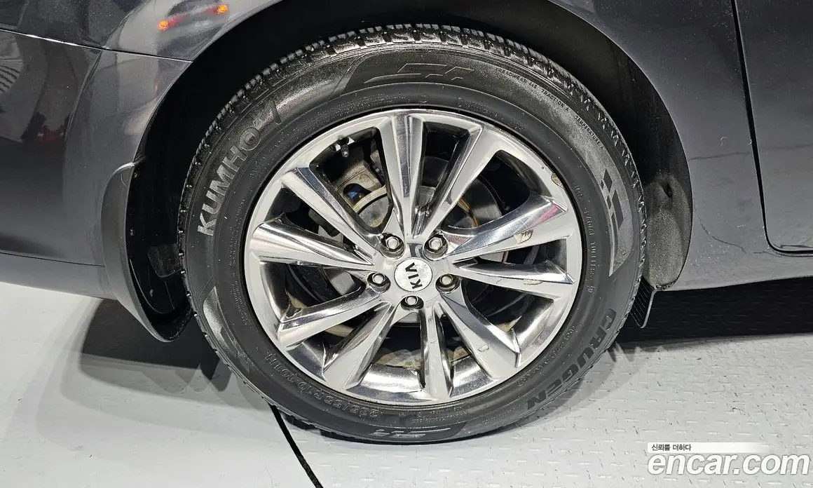 Kia Carnival 2018 2.2 автомат (гидро), фото 5 Kia Carnival 2018 2.2 автомат (гидро), фото 5