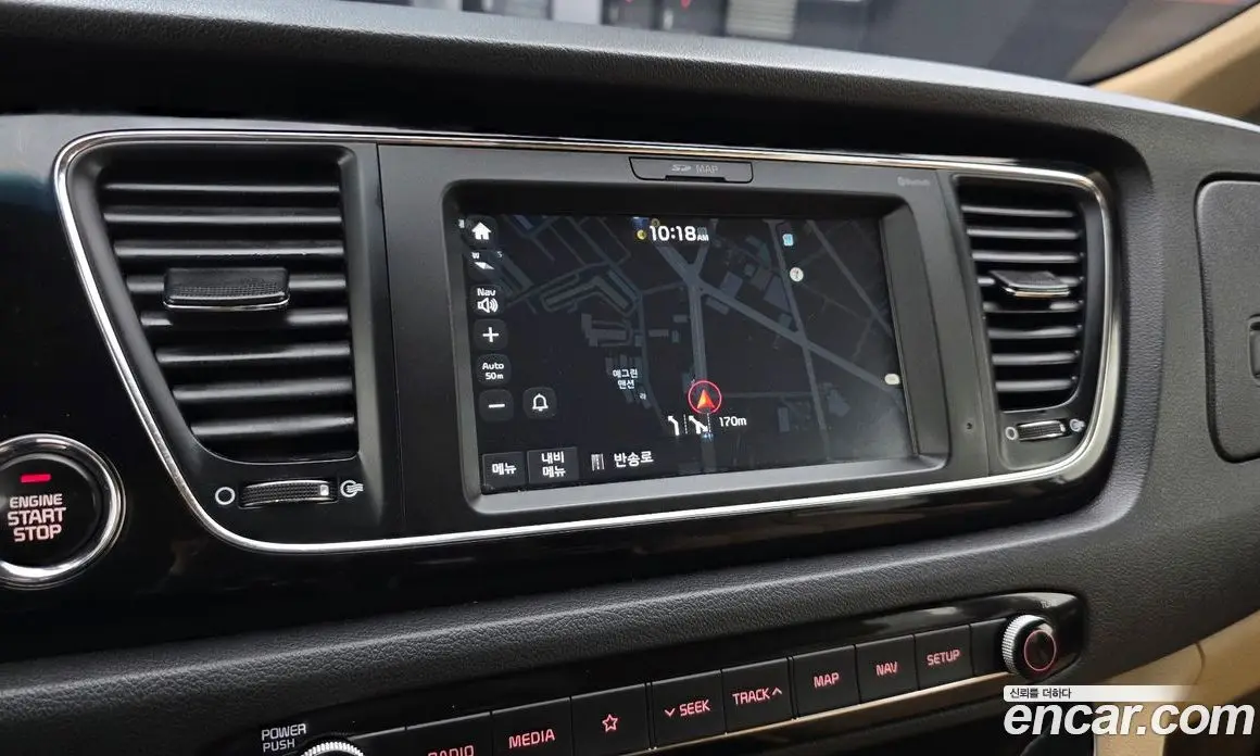Kia Carnival 2018 2.2 автомат (гидро), фото 19 Kia Carnival 2018 2.2 автомат (гидро), фото 19