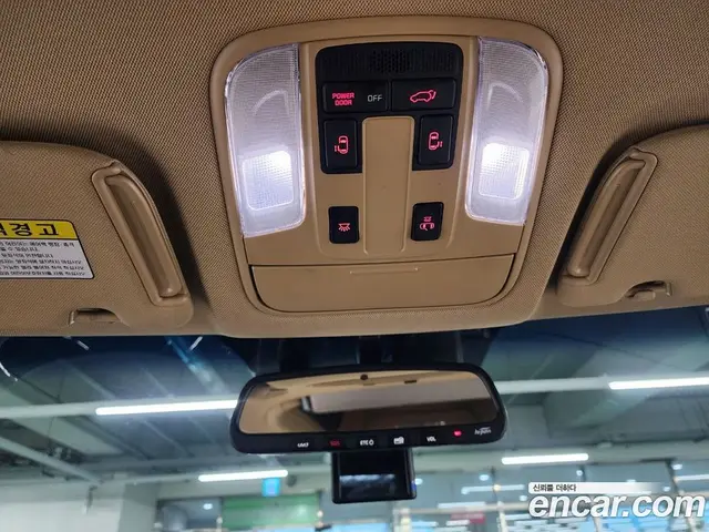 Kia Carnival 2018 2.2 автомат (гидро), миниатюра 5