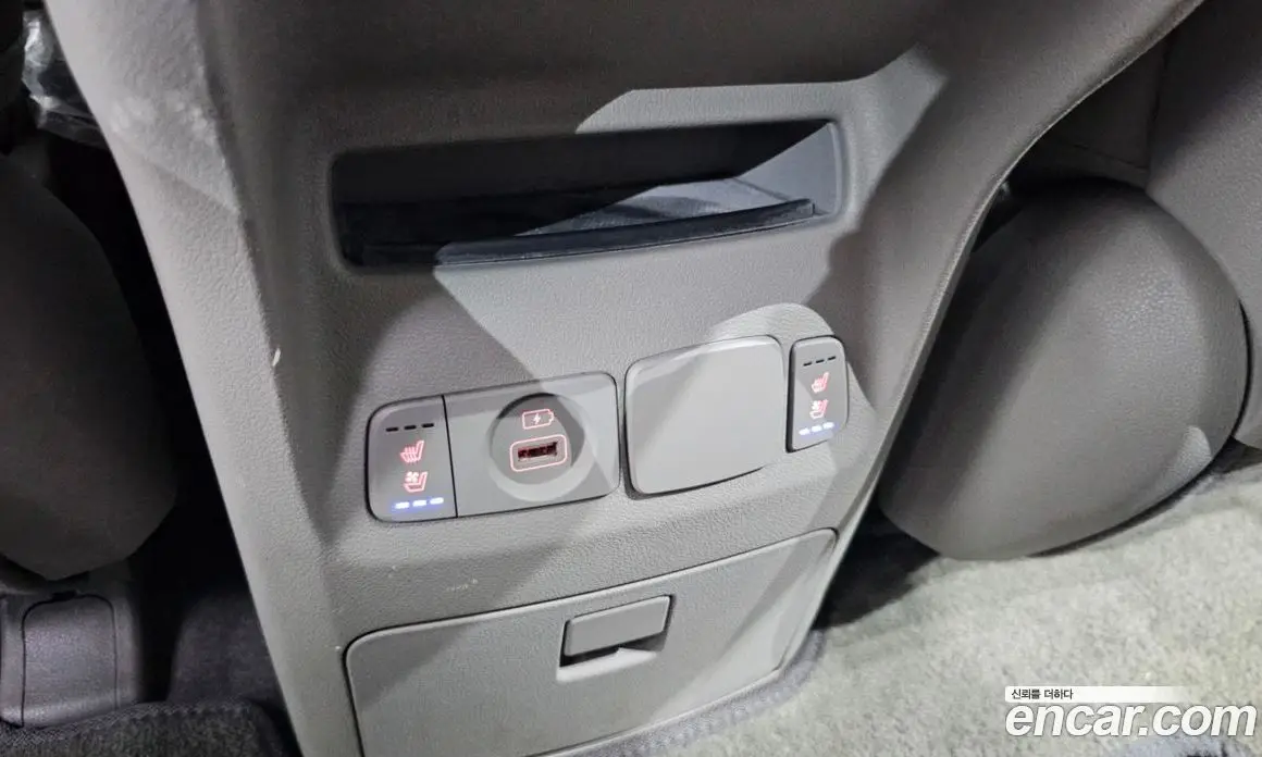 Kia Carnival 2020 2.2 автомат (гидро), фото 17 Kia Carnival 2020 2.2 автомат (гидро), фото 17