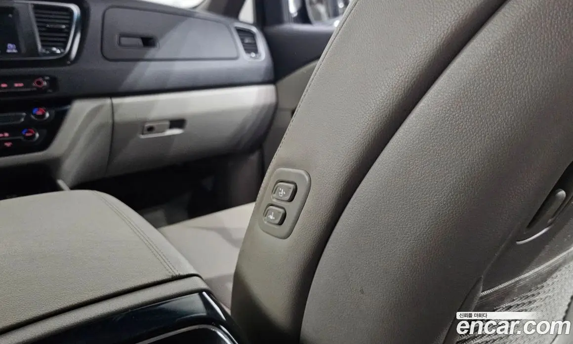 Kia Carnival 2020 2.2 автомат (гидро), фото 19 Kia Carnival 2020 2.2 автомат (гидро), фото 19