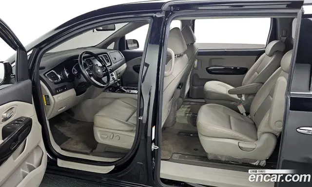 Kia Carnival 2020 2.2 автомат (гидро), миниатюра 10 Kia Carnival 2020 2.2 автомат (гидро), миниатюра 10