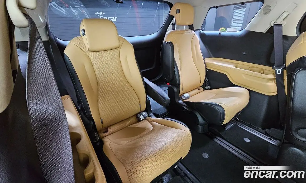 Kia Carnival 2021 2.2 автомат (гидро), фото 19