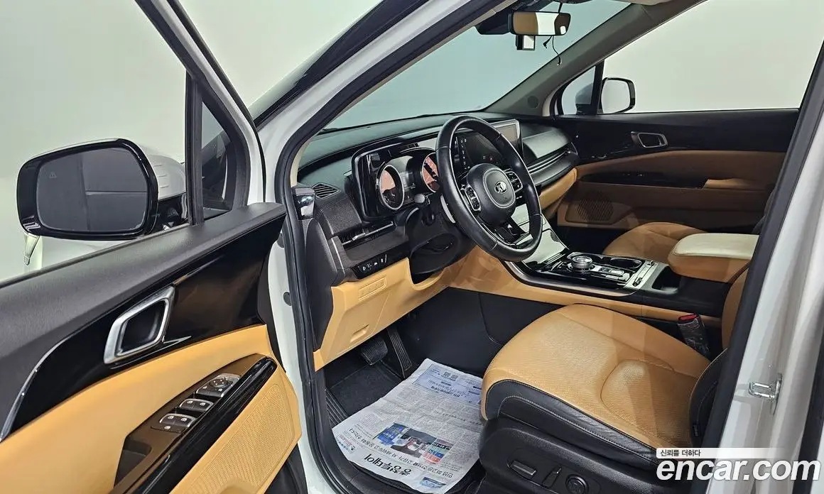 Kia Carnival 2021 2.2 автомат (гидро), фото 10