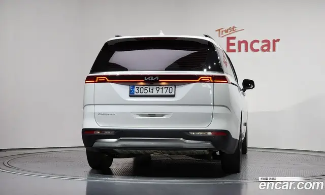 Kia Carnival 2021 2.2 автомат (гидро), миниатюра 4