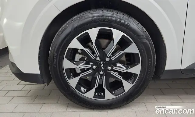 Kia Carnival 2021 2.2 автомат (гидро), миниатюра 5