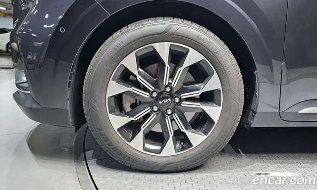 Kia Carnival 2022 2.2 автомат (гидро), миниатюра 5