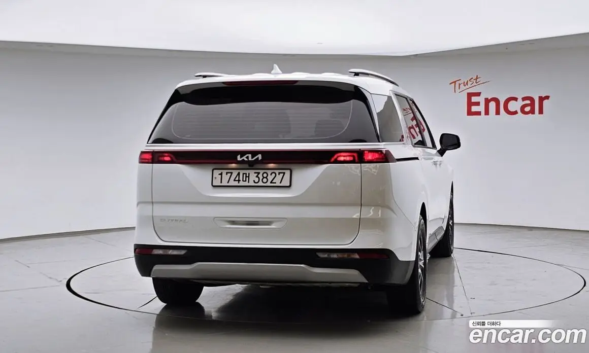 Kia Carnival 2022 2.2 автомат (гидро), фото 4 Kia Carnival 2022 2.2 автомат (гидро), фото 4