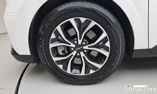 Kia Carnival 2022 2.2 автомат (гидро), миниатюра 5 Kia Carnival 2022 2.2 автомат (гидро), миниатюра 5