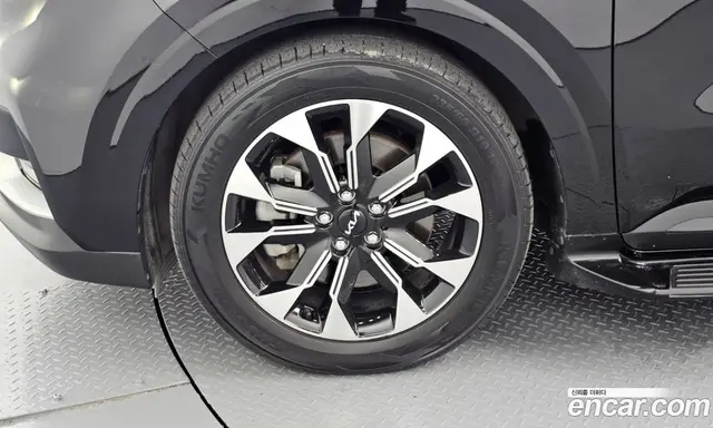 Kia Carnival 2022 2.2 автомат (гидро), миниатюра 5