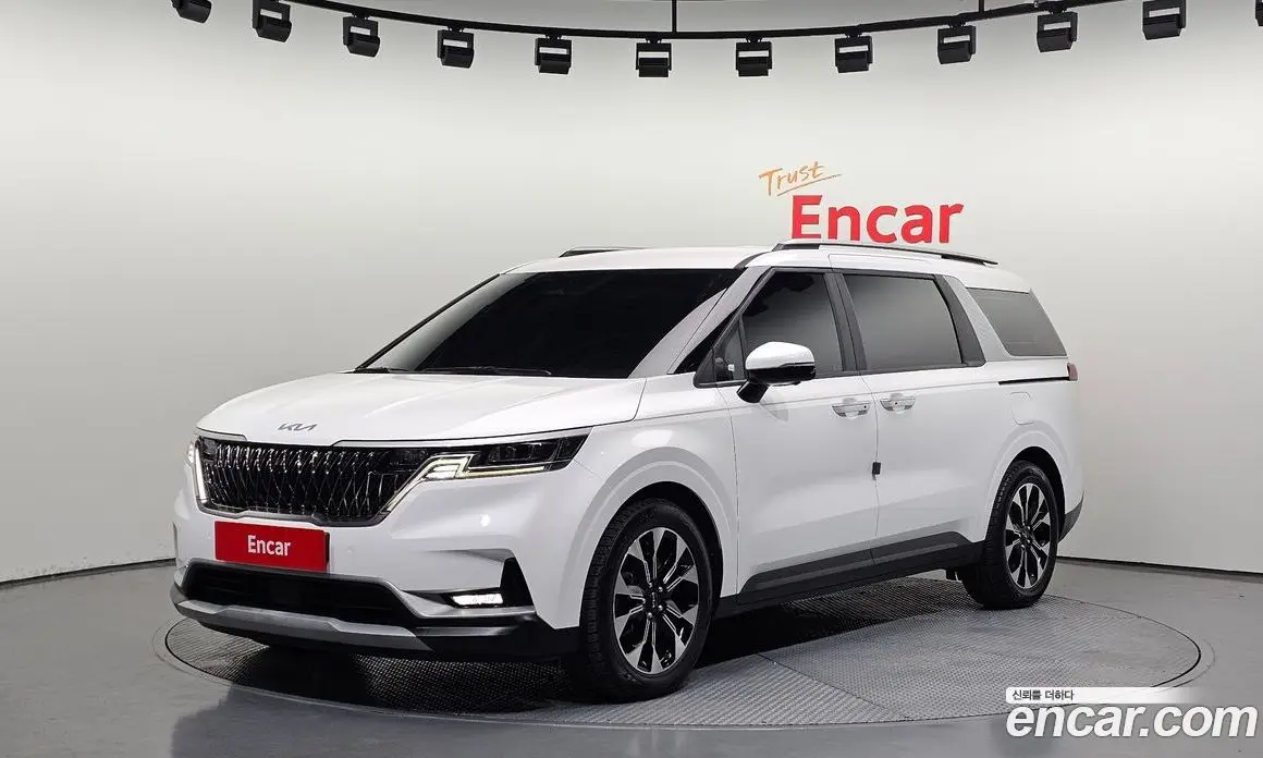Kia Carnival 2022 2.2 автомат (гидро), фото 1 Kia Carnival 2022 2.2 автомат (гидро), фото 1