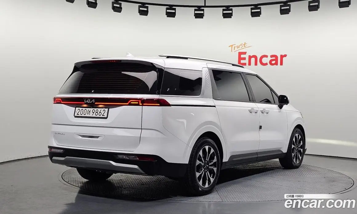 Kia Carnival 2022 2.2 автомат (гидро), фото 2 Kia Carnival 2022 2.2 автомат (гидро), фото 2