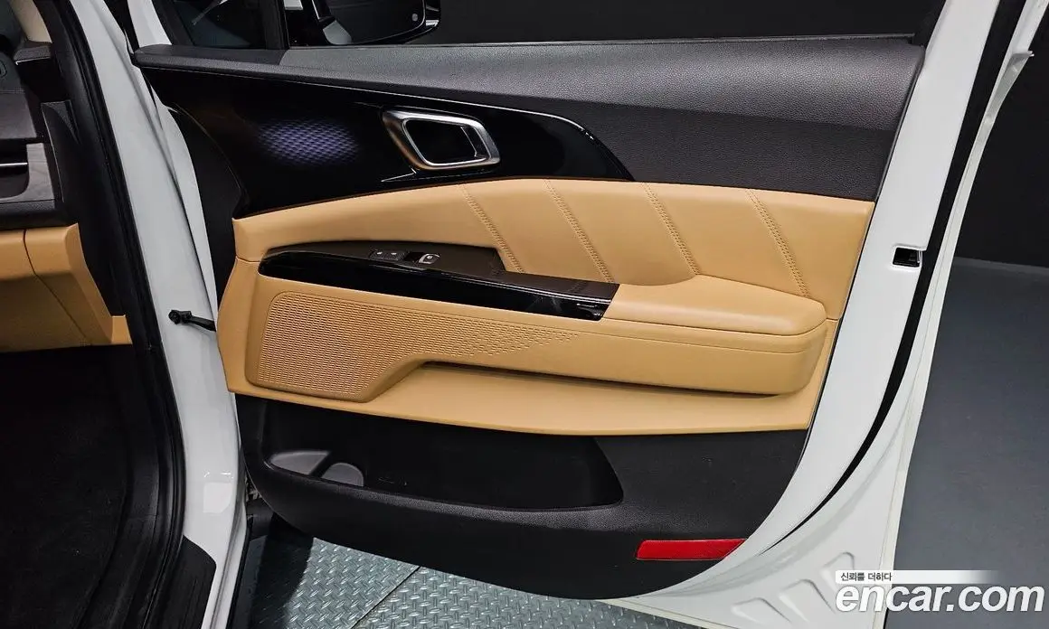 Kia Carnival 2022 2.2 автомат (гидро), фото 15