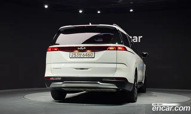 Kia Carnival 2022 2.2 автомат (гидро), миниатюра 4
