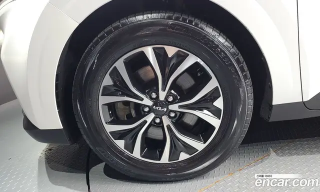Kia Carnival 2022 2.2 автомат (гидро), миниатюра 5