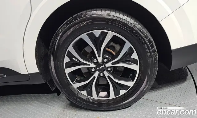 Kia Carnival 2022 2.2 автомат (гидро), миниатюра 7