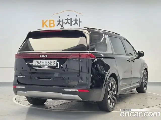 Kia Carnival 2023 2.2 автомат (гидро), миниатюра 2