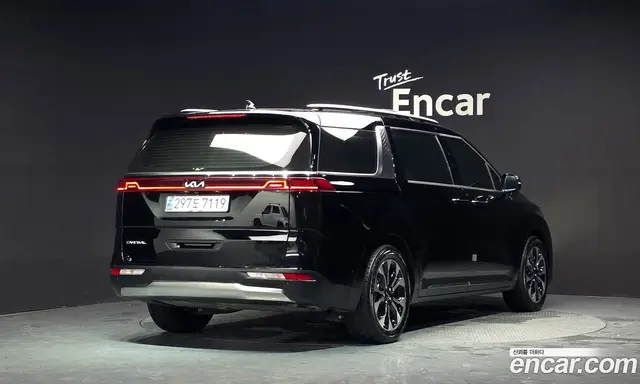 Kia Carnival 2023 2.2 автомат (гидро), миниатюра 2
