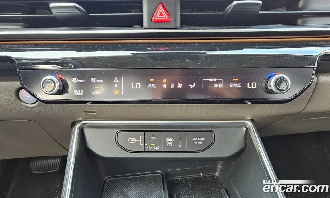 Kia Carnival 2024 3.5 автомат (гидро), фото 18