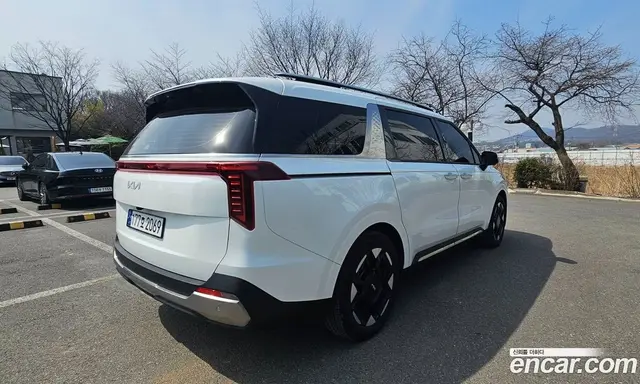 Kia Carnival 2024 3.5 автомат (гидро), миниатюра 5