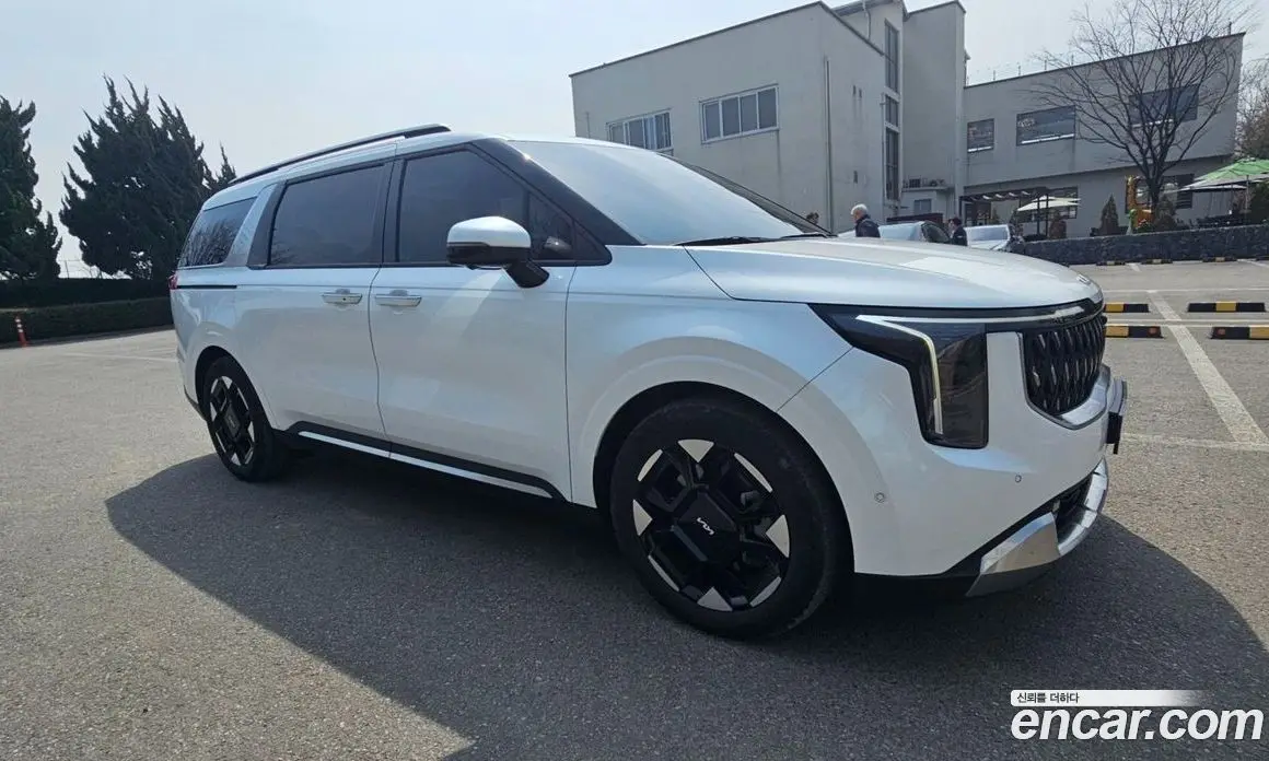 Kia Carnival 2024 3.5 автомат (гидро), фото 6