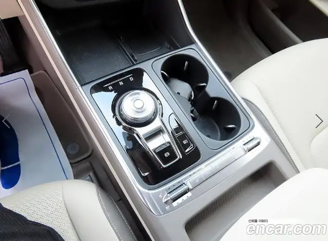 Kia Carnival 2024 3.5 автомат (гидро), миниатюра 11 Kia Carnival 2024 3.5 автомат (гидро), миниатюра 11