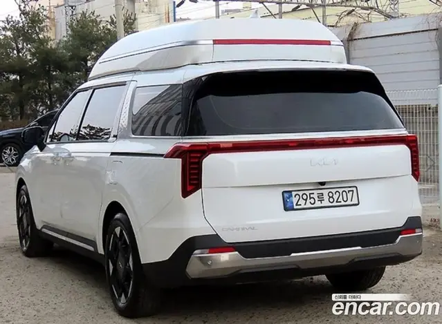 Kia Carnival 2024 3.5 автомат (гидро), миниатюра 3 Kia Carnival 2024 3.5 автомат (гидро), миниатюра 3