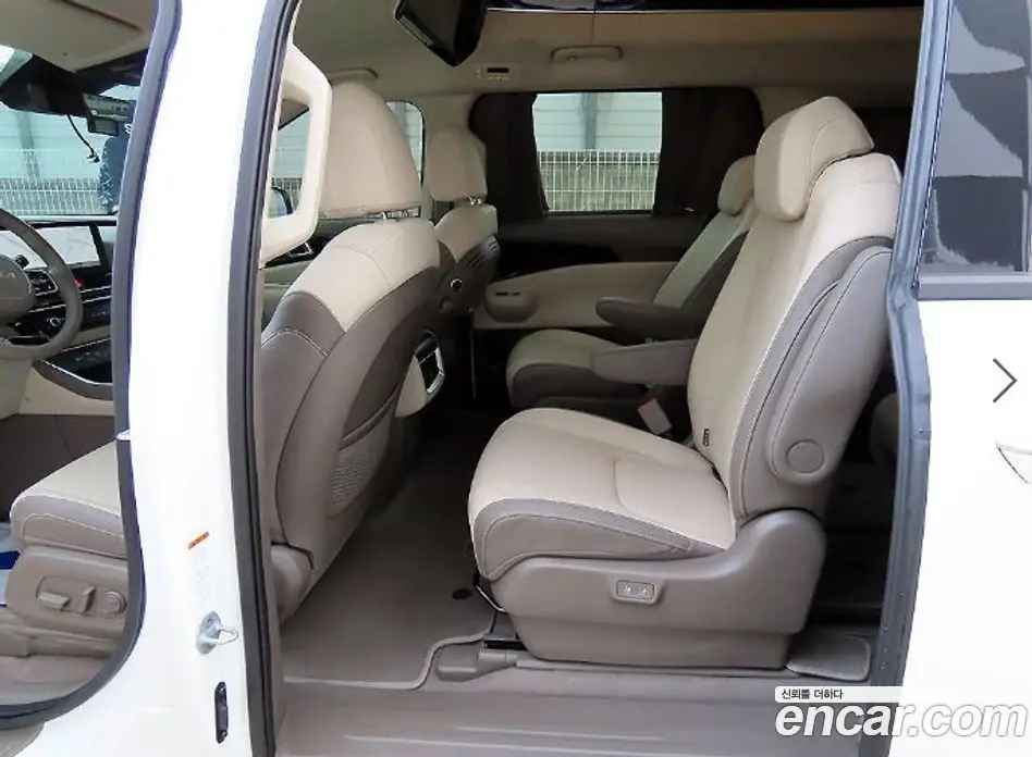 Kia Carnival 2024 3.5 автомат (гидро), фото 6 Kia Carnival 2024 3.5 автомат (гидро), фото 6