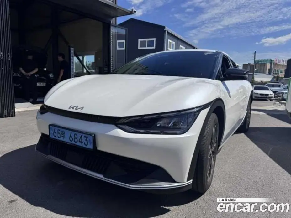 Kia EV6 2021 автомат (гидро), фото 1 Kia EV6 2021 автомат (гидро), фото 1